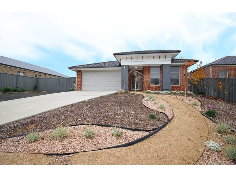 37 The Ridge, Delacombe VIC 3356