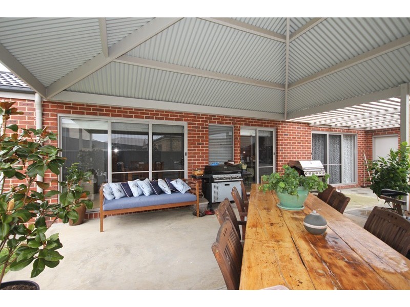 37 The Ridge, Delacombe VIC 3356