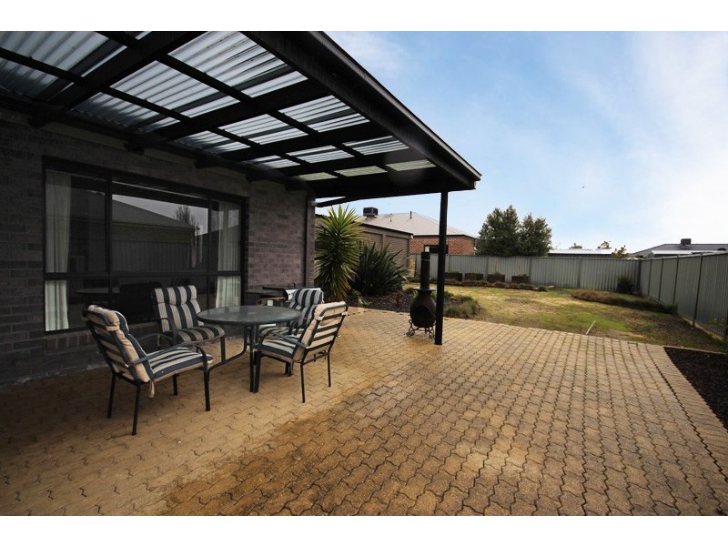 101 Alfredton Drive, Alfredton VIC 3350