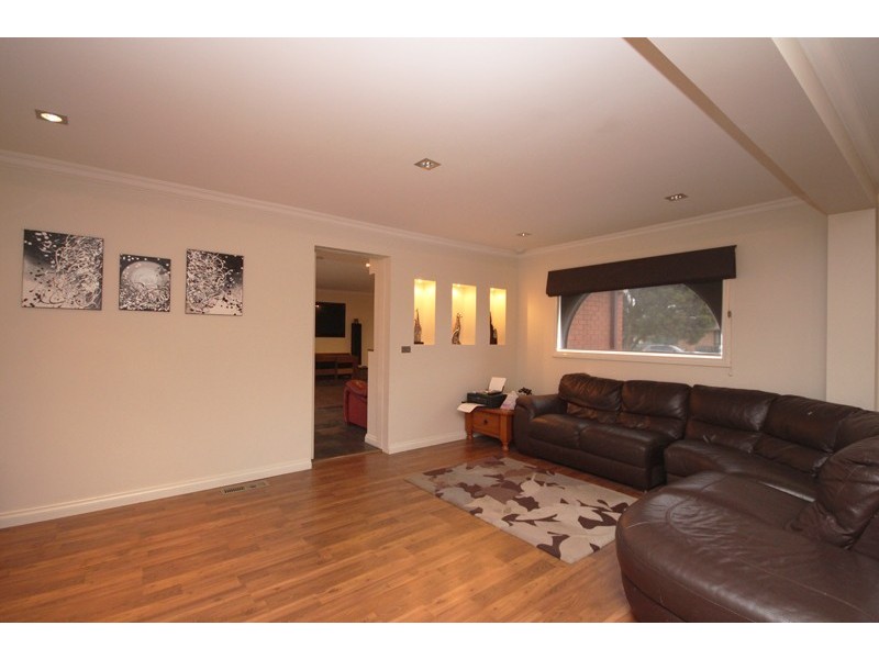 213 Greenhalghs Road, Delacombe VIC 3356