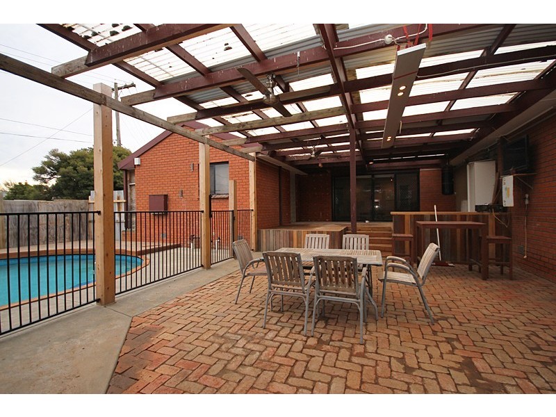 213 Greenhalghs Road, Delacombe VIC 3356