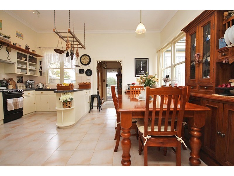 403 Russell Street, Buninyong VIC 3357