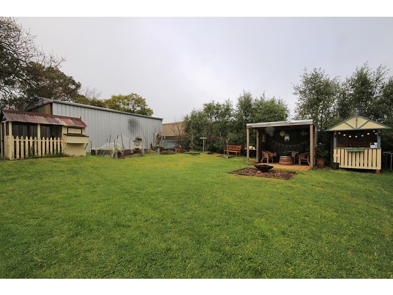 403 Russell Street, Buninyong VIC 3357