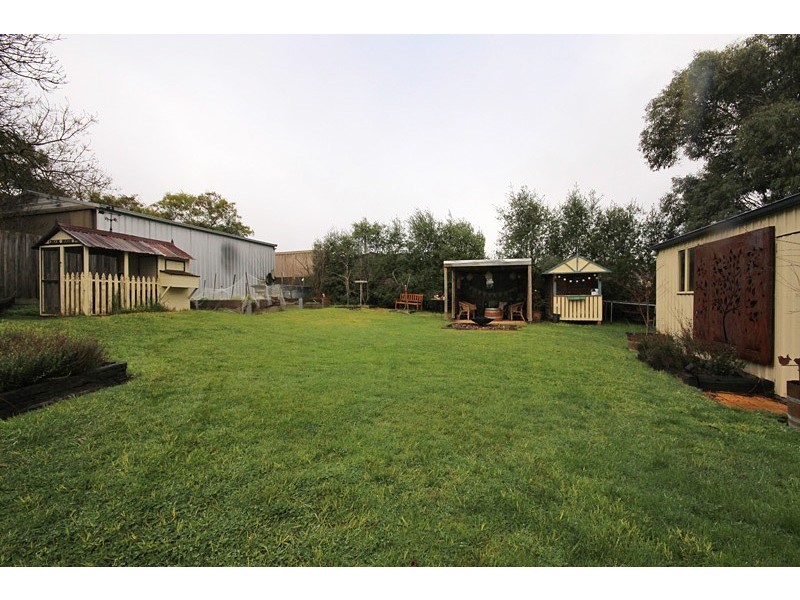 403 Russell Street, Buninyong VIC 3357