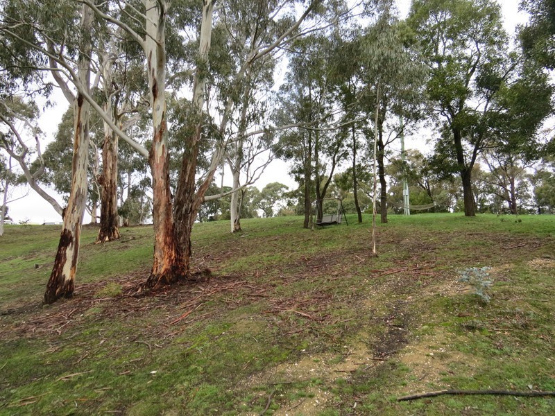 95 Stickland Road, Scarsdale VIC 3351