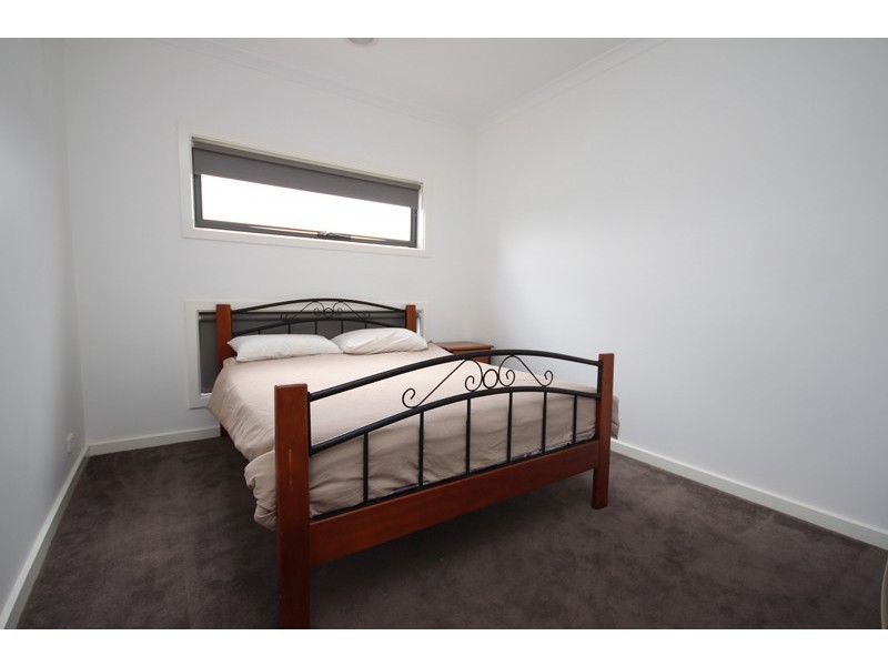 39 Ascot Gardens Drive, Delacombe VIC 3356