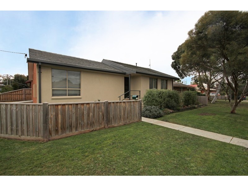 1/24 Bradby Avenue, Mount Clear VIC 3350