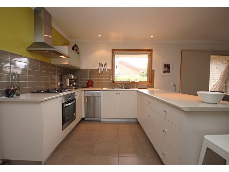 1/24 Bradby Avenue, Mount Clear VIC 3350