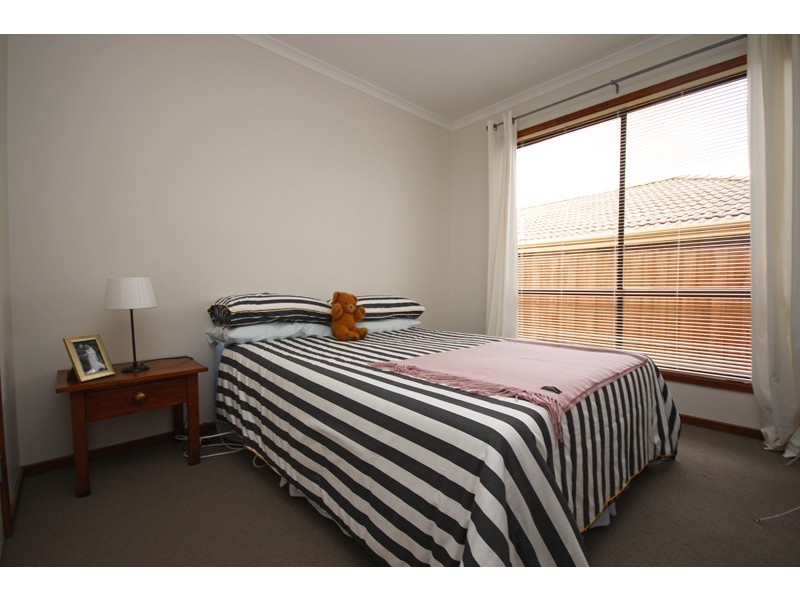 1/24 Bradby Avenue, Mount Clear VIC 3350