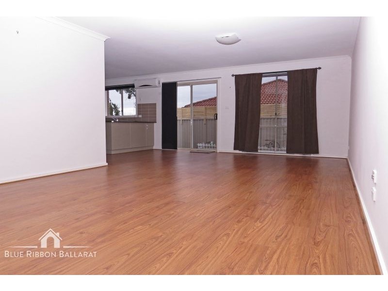 3/274a Albert Street, Sebastopol VIC 3356