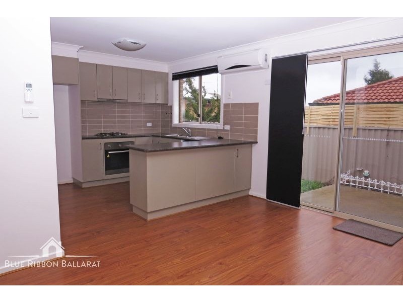 3/274a Albert Street, Sebastopol VIC 3356