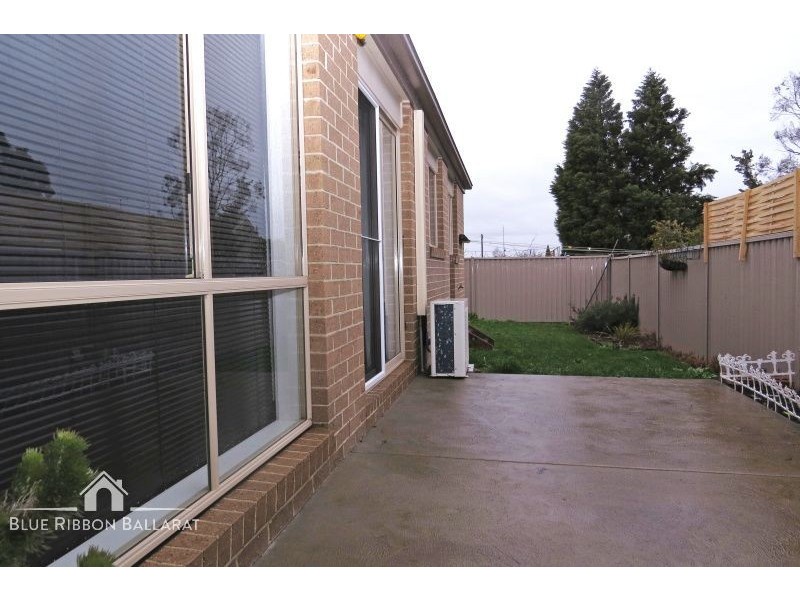 3/274a Albert Street, Sebastopol VIC 3356