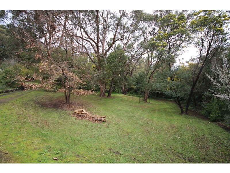 307 Eddy Avenue, Mount Helen VIC 3350