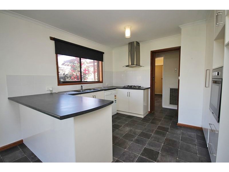 3 Kiwa Street, Wendouree VIC 3355