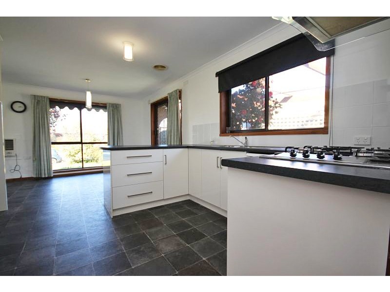 3 Kiwa Street, Wendouree VIC 3355