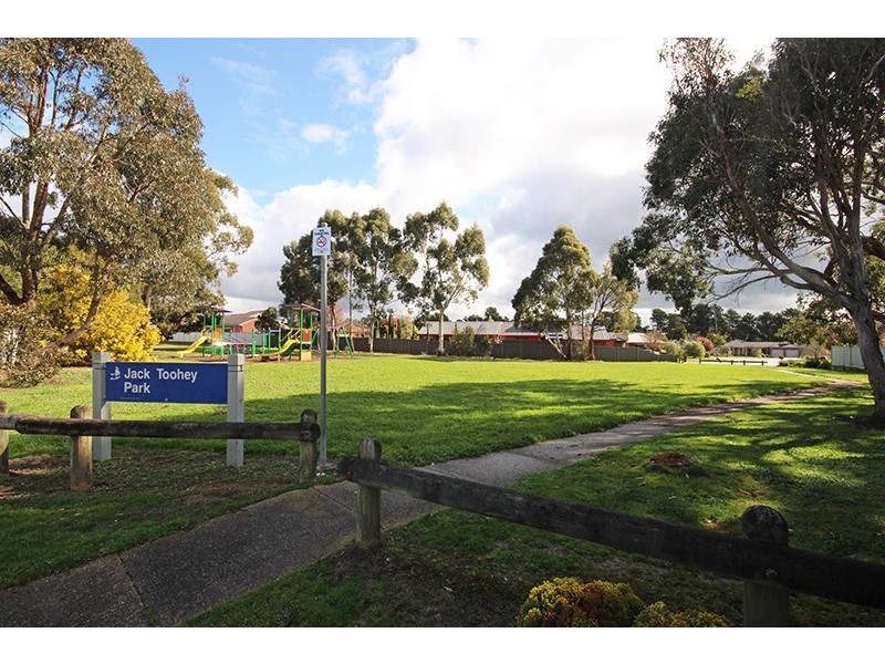 18 Lemuela Court, Ballarat VIC 3350