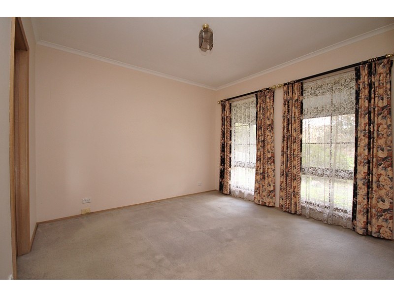 10 Loren Close, Ballarat North VIC 3350