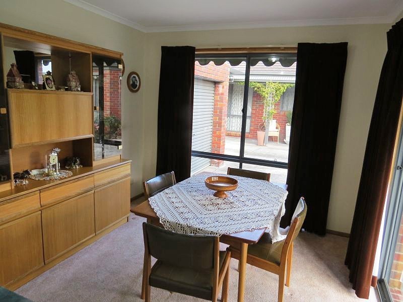 2/9 Park Street, Wendouree VIC 3355