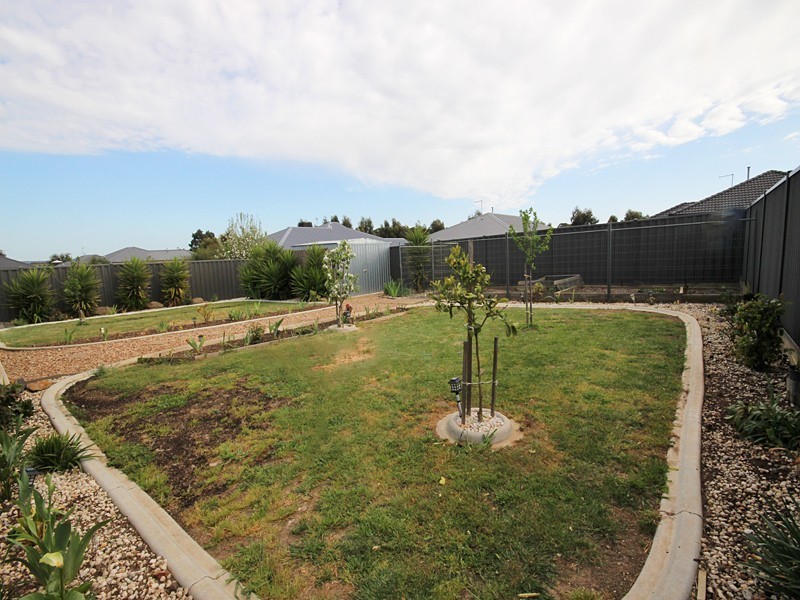 14 Miles Street, Sebastopol VIC 3356