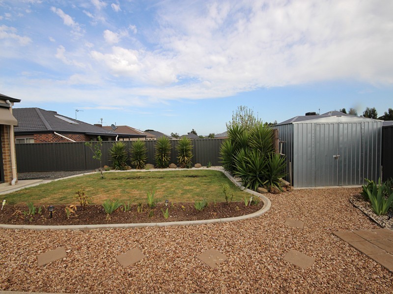 14 Miles Street, Sebastopol VIC 3356