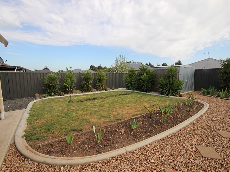 14 Miles Street, Sebastopol VIC 3356