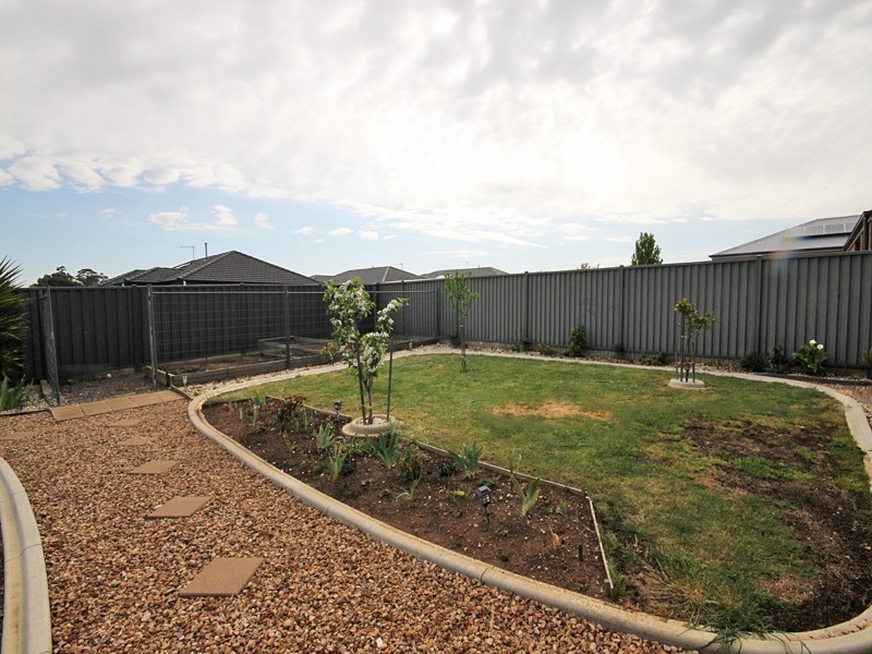 14 Miles Street, Sebastopol VIC 3356