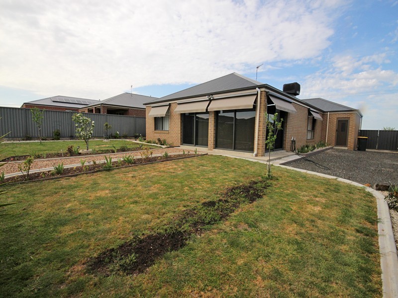 14 Miles Street, Sebastopol VIC 3356