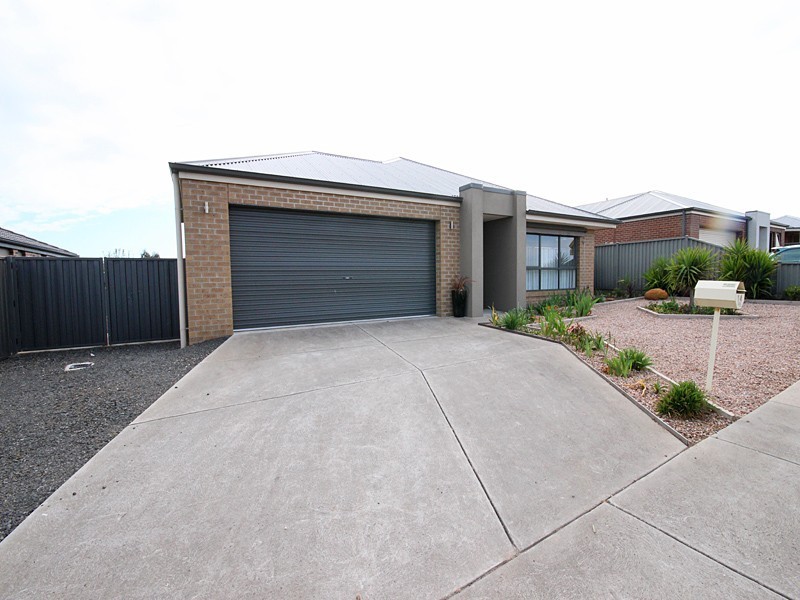 14 Miles Street, Sebastopol VIC 3356