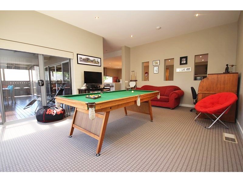 13 Pinevale Way, Ballarat North VIC 3350