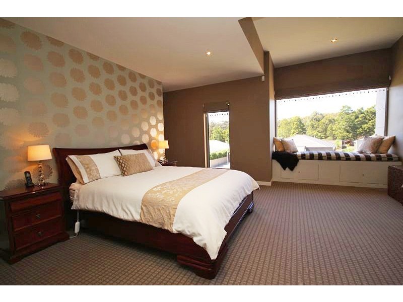 13 Pinevale Way, Ballarat North VIC 3350