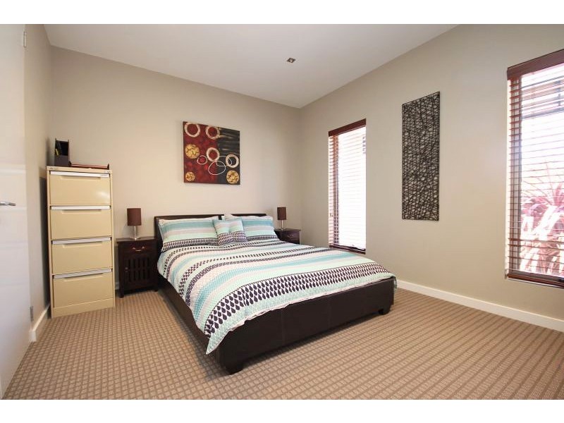 13 Pinevale Way, Ballarat North VIC 3350