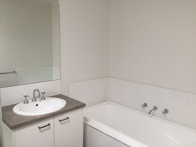 16 Amana Drive, Alfredton VIC 3350