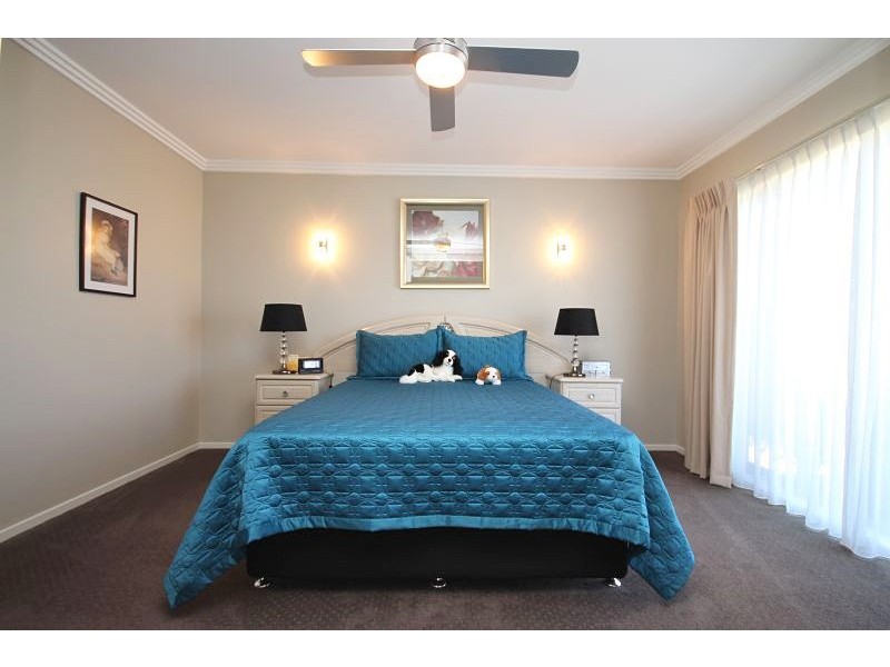 18 Hereford Close, Delacombe VIC 3356