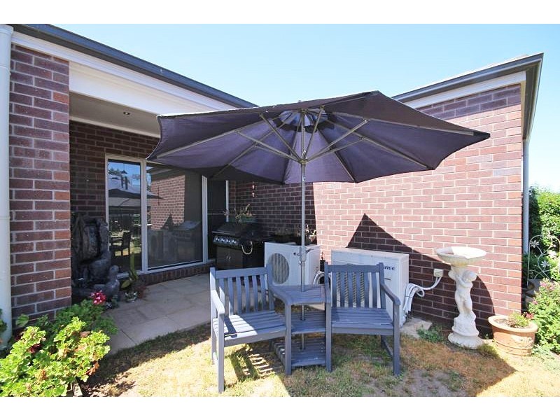 18 Hereford Close, Delacombe VIC 3356