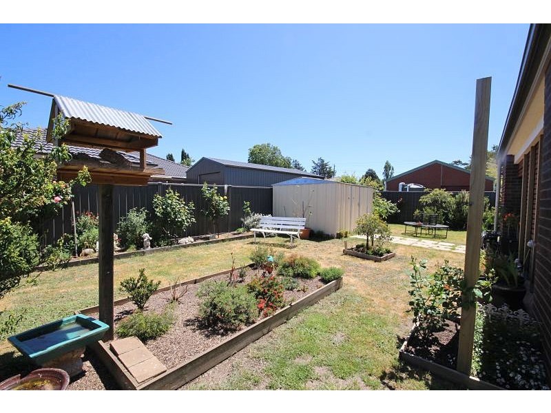 18 Hereford Close, Delacombe VIC 3356