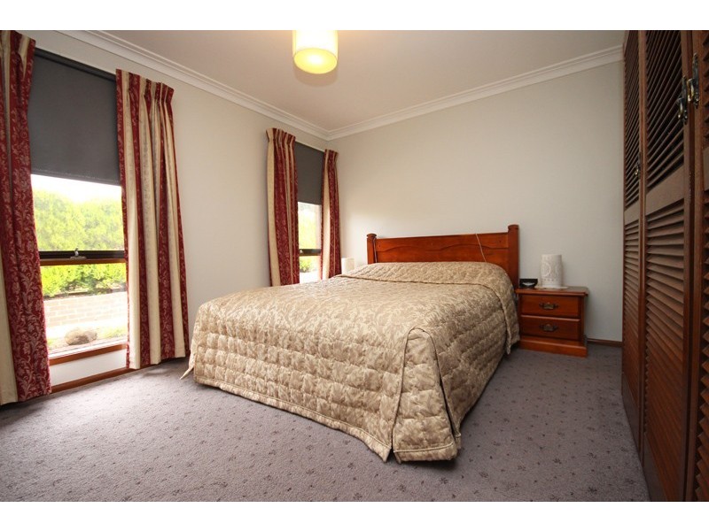 19 Picton Street, Sebastopol VIC 3356