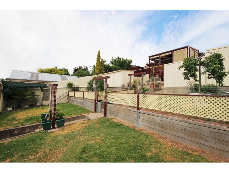 19 Picton Street, Sebastopol VIC 3356