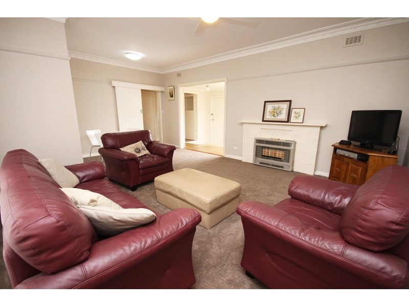 14 Orama Avenue, Wendouree VIC 3355