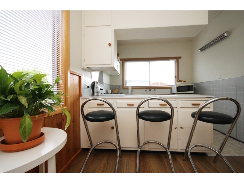 14 Orama Avenue, Wendouree VIC 3355