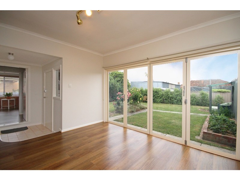 14 Orama Avenue, Wendouree VIC 3355