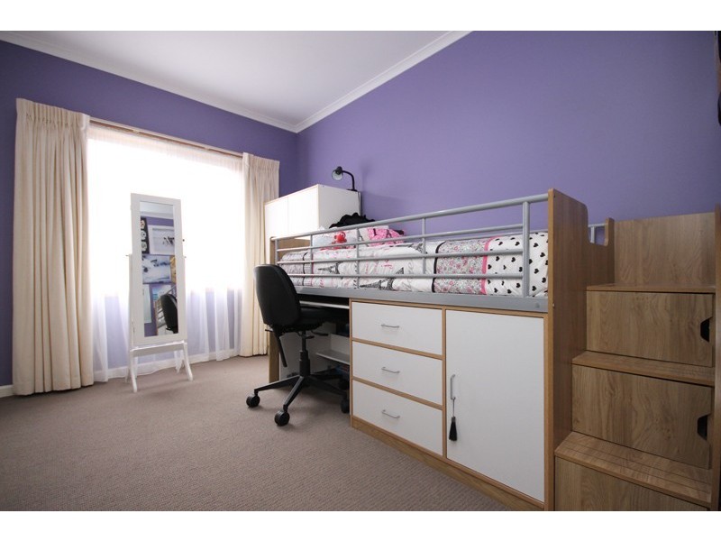 14 Orama Avenue, Wendouree VIC 3355