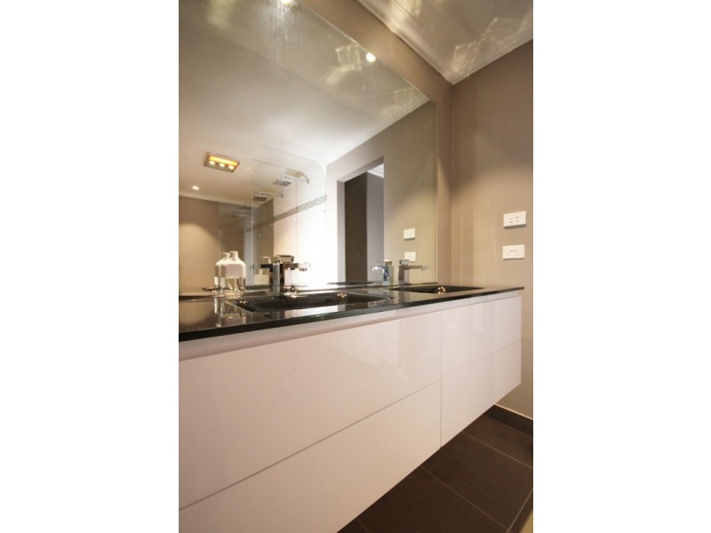 213 Greenhalghs Road, Delacombe VIC 3356