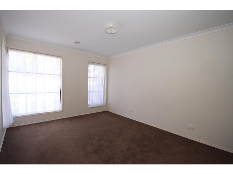 6 Greenhalghs Road, Delacombe VIC 3356