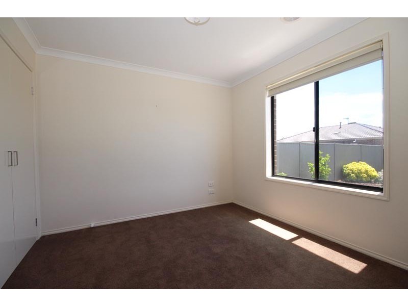 6 Greenhalghs Road, Delacombe VIC 3356