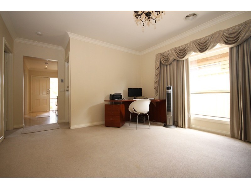 27 Munro Street, Alfredton VIC 3350