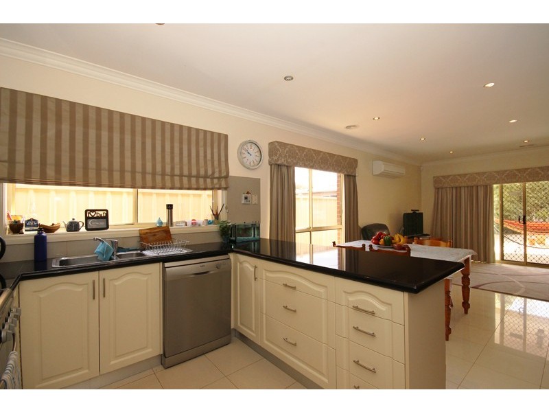 27 Munro Street, Alfredton VIC 3350