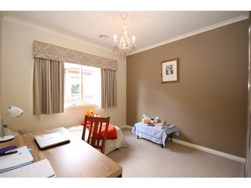 27 Munro Street, Alfredton VIC 3350