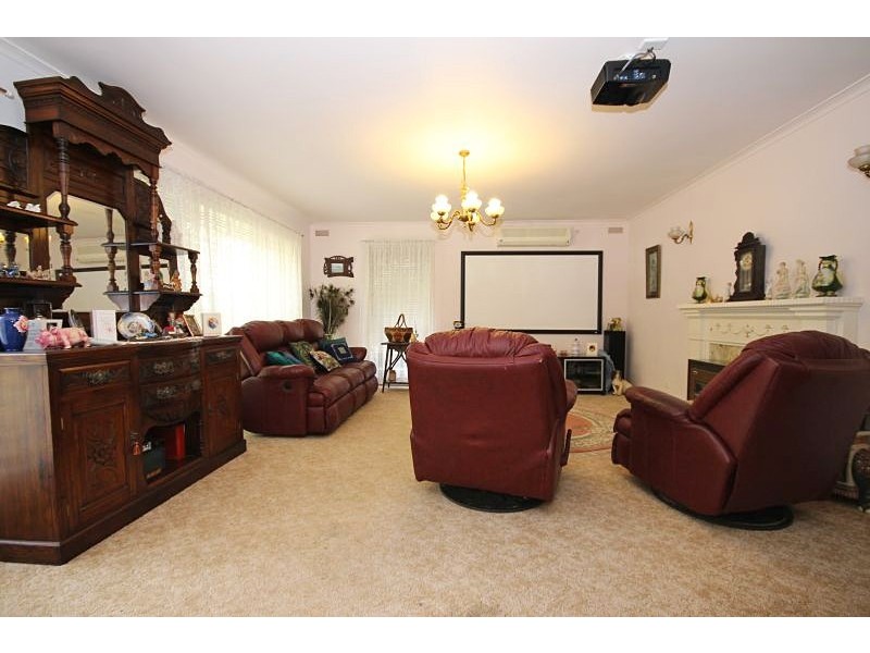 104 Forest Street, Lake Wendouree VIC 3350