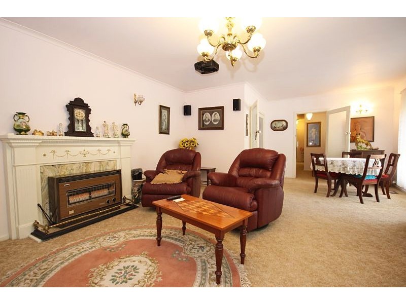 104 Forest Street, Lake Wendouree VIC 3350