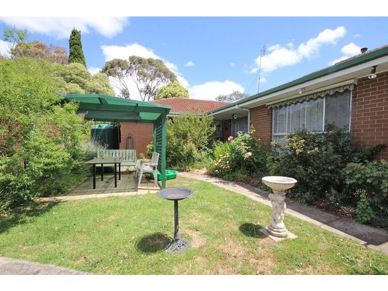 104 Forest Street, Lake Wendouree VIC 3350